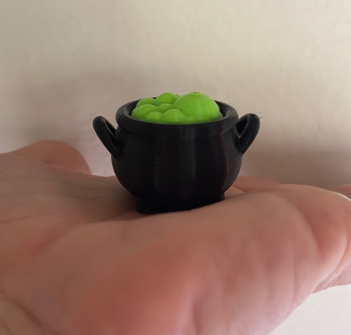 Hocus Pocus Witch Brew Pot Mini clicker